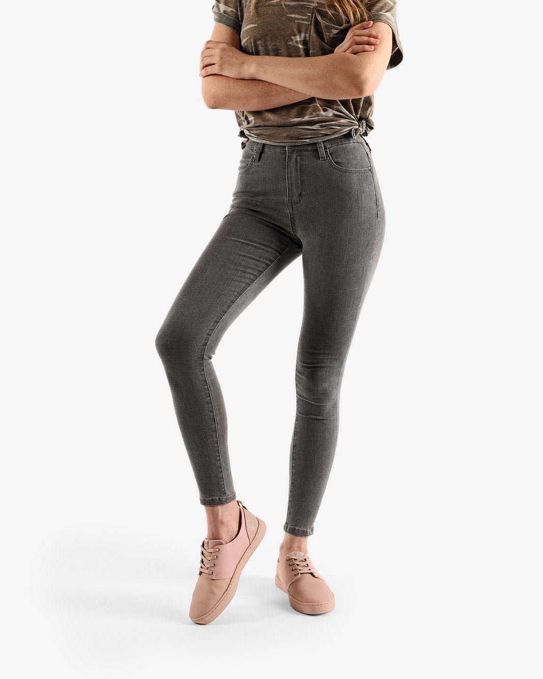 Women&#39;s Denim - Smoke Wash Out - 24 - Smoke Wash Out - So iLL - So iLL